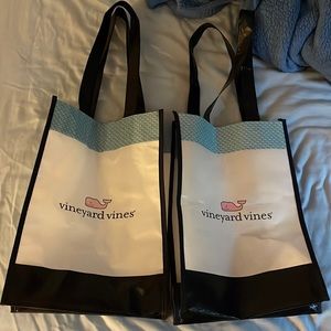 Vineyard Vines Reusable Bags